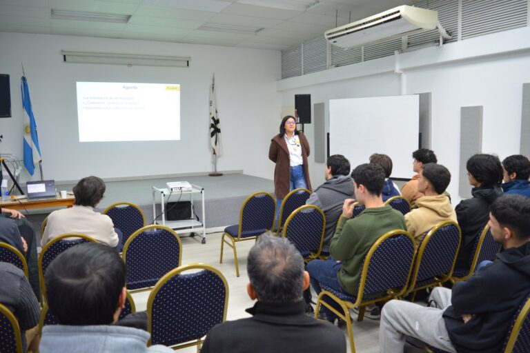 Charla “Metrología que genera confianza”-2